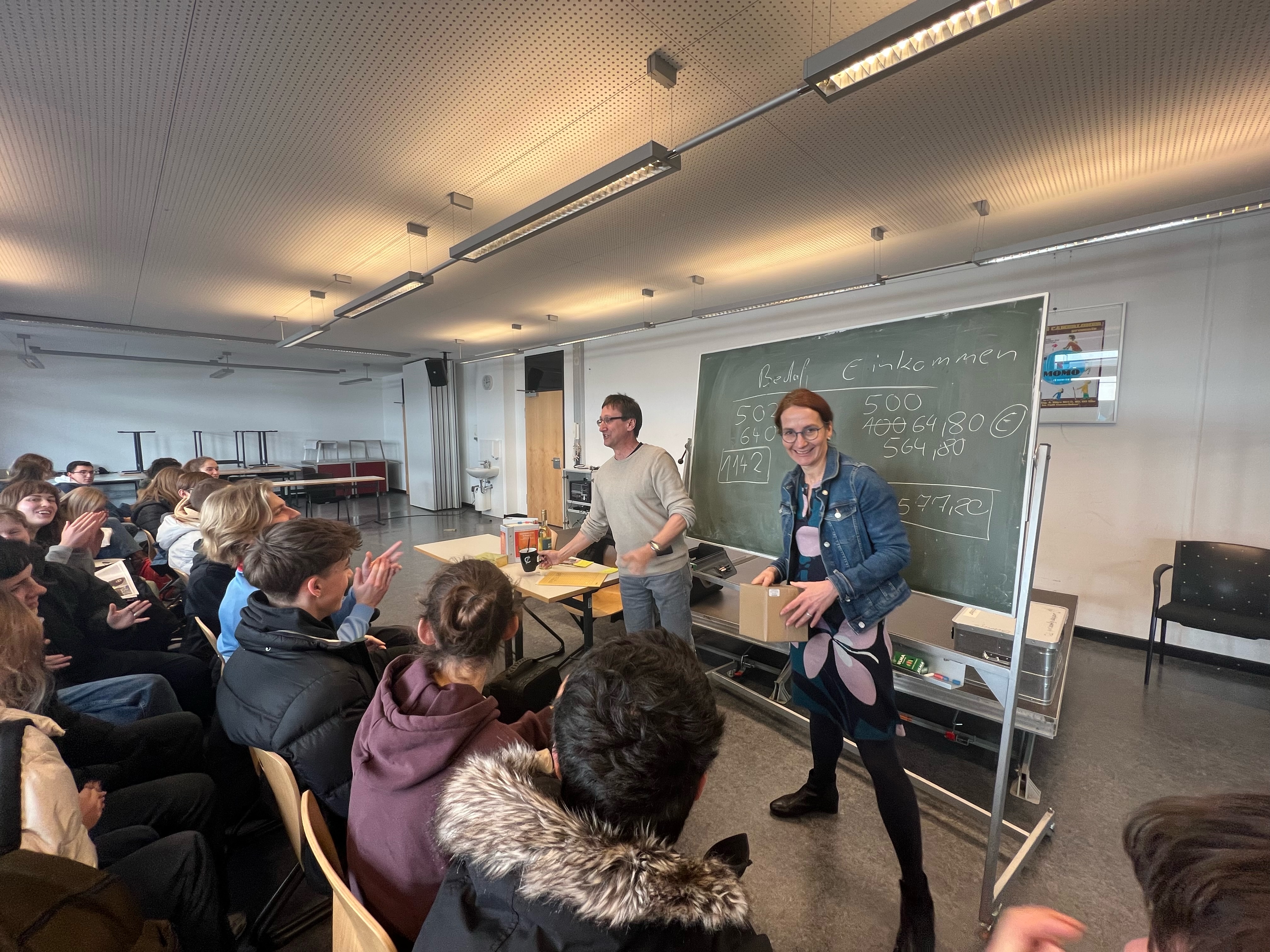 Sozialstaat in der Praxis: Landratsamt informiert Q11 über die ...